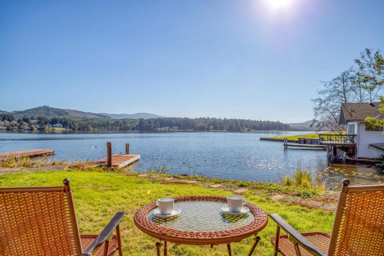 Regatta Park Lake House Lincoln City Exterior photo